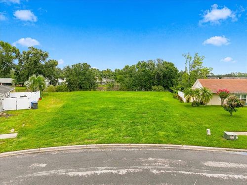 3209 Pleasant Lake Dr, TAMPA, FL, 33618-1018 | Card Image