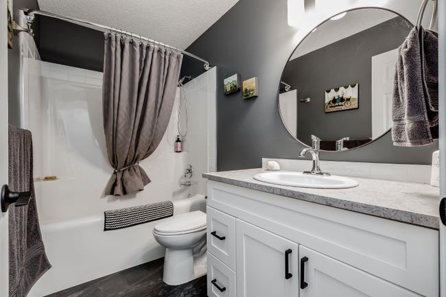 781 Cimarron Close, Home with 3 bedrooms, 3 bathrooms and 4 parking in Okotoks AB | Image 18