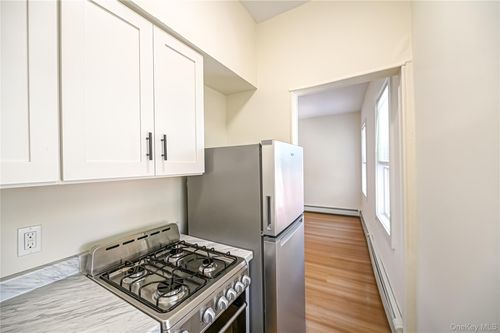 a-50 E Main St, Bay Shore, NY, 11706-8301 | Card Image