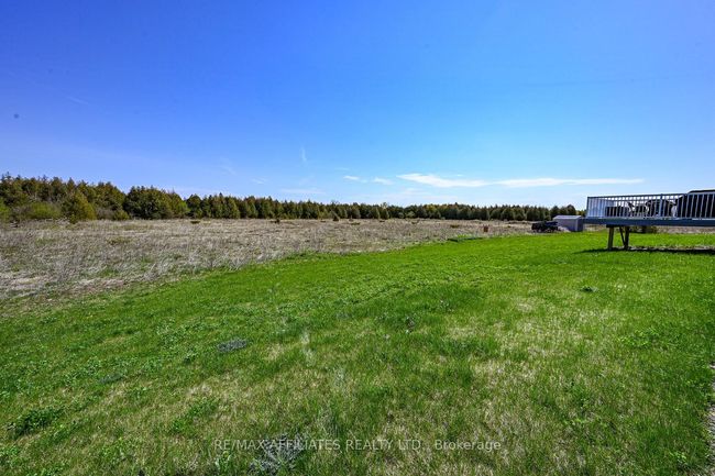 2064 Rosedale Road N, House other with 3 bedrooms, 3 bathrooms and 6 parking in Montague ON | Image 44