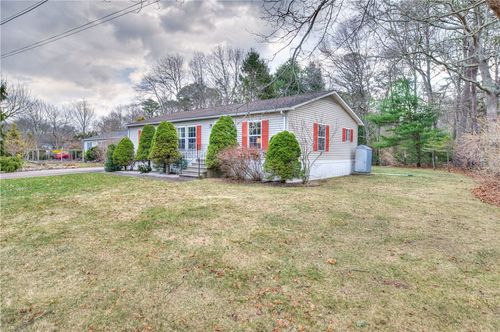 281 Leisure Drive, South Kingstown, RI, 02879 | Card Image