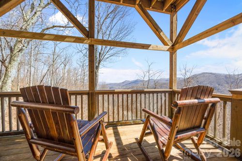 b-5 Lila Ln, Clyde, NC, 28721-8824 | Card Image