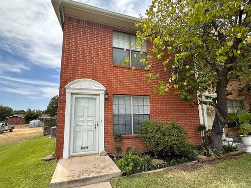 1601 14th St, Brownwood, TX, 76801-5358 | Card Image