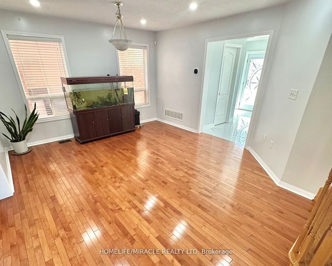 24 Zimmer St, House other with 4 bedrooms, 3 bathrooms and 4 parking in Brampton ON | Image 6
