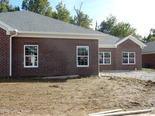 156 Bullitt Creek Dr, Shepherdsville, KY, 40165-8355 | Card Image