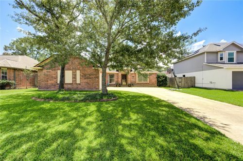 22543 Red Pine Dr, Tomball, TX, 77375-5432 | Card Image