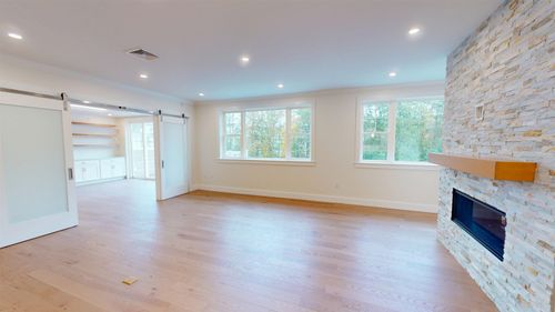 401-1 Longview Dr, Atkinson, NH, 03811 | Card Image