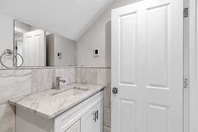 APT-2 - 29 Central St, Condo with 2 bedrooms, 2 bathrooms and 2 parking in Manchester MA | Image 18