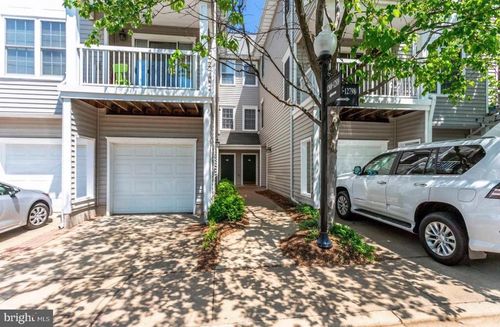 12804 Fair Briar Ln, FAIRFAX, VA, 22033-3852 | Card Image