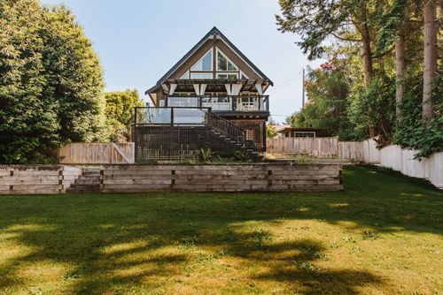 4981 Geer Road, Sechelt, BC, V7Z0B9 | Card Image