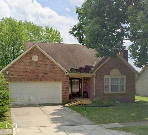 7757 Camberwood Dr, Indianapolis, IN, 46268-4707 | Card Image