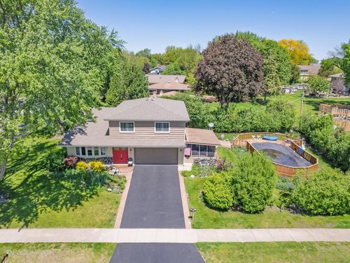534 E Foster Ave, Roselle, IL, 60172-3069 | Card Image