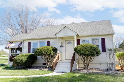 154 Lake Court Ave, Lynchburg, VA, 24502-4571 | Card Image