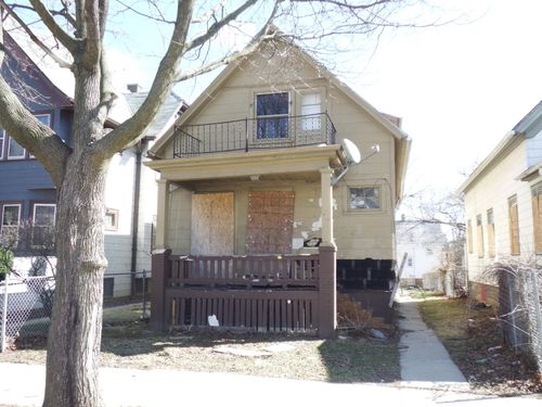 3578 N 10th St, Milwaukee, WI, 53206-3311 | Card Image