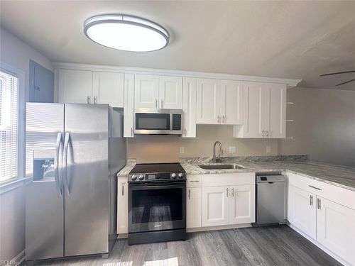 3-2222 Arctic Ave, Virginia Beach, VA, 23451-3247 | Card Image