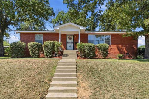 4629 Crestline Dr, North Little Rock, AR, 72116-7440 | Card Image