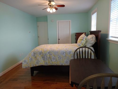 3w-390 Dwelly St, Fall River, MA, 02724-1904 | Card Image