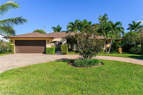 1337 Wisconsin Dr, NAPLES, FL, 34103-8802 | Card Image