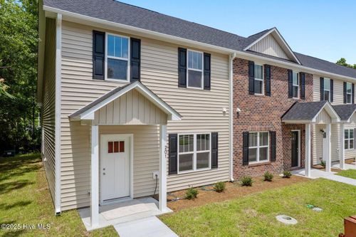201 Lincoln Place Cir, Leland, NC, 28451-9265 | Card Image