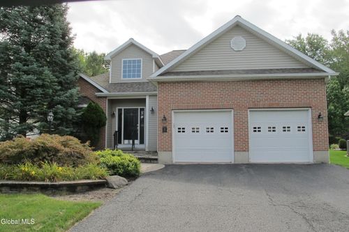 26 Cheshire Way, Colonie, NY, 12211 | Card Image