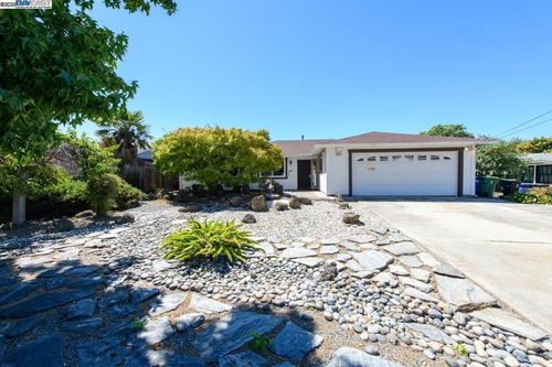 38071 3rd St, Fremont, CA, 94536 | Card Image