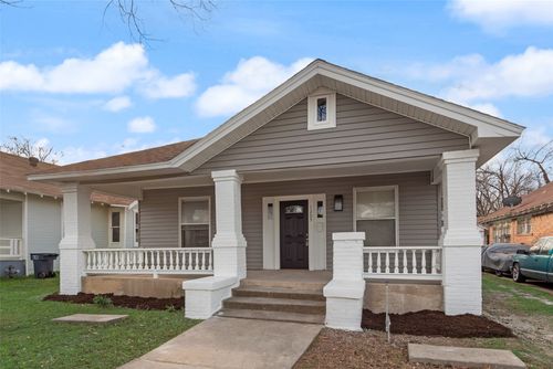 1205 W Arlington Ave, Fort Worth, TX, 76110-1910 | Card Image