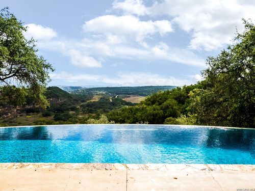 30044 Cloud View Dr, Bulverde, TX, 78163-4031 | Card Image