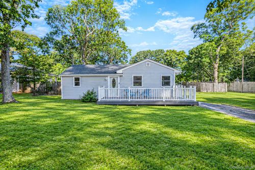 261 Mooney Pond Rd, Selden, NY, 11784-3453 | Card Image