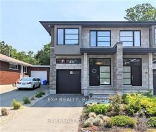 215a Royal Ave, Ottawa, ON, K2A1T8 | Card Image