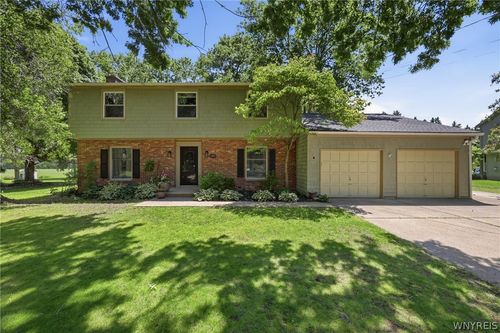 3605 Bonnie Ln, Hamburg, NY, 14075-6301 | Card Image