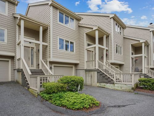 10-44-11 Boulevard Drive, Danbury, CT, 06810 | Card Image