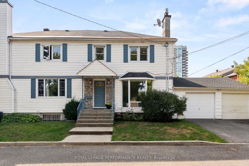 196 Kipp Street, Vanier and Kingsview Park, ON, K1S4J1 | Card Image