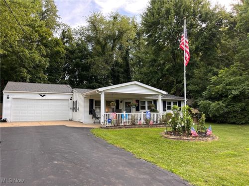 2972 Douglas St, Ravenna, OH, 44266-9433 | Card Image