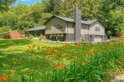 1300 Dannie Dr, Logan, OH, 43138-9477 | Card Image