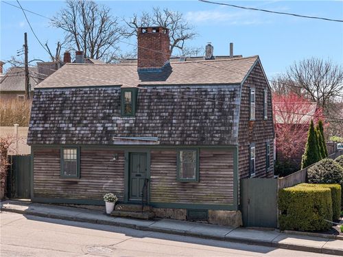 27 William St, Newport, RI, 02840-3306 | Card Image