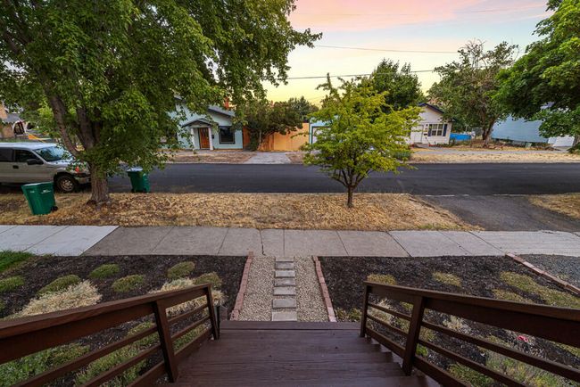 Facing Jefferson St | Image 49