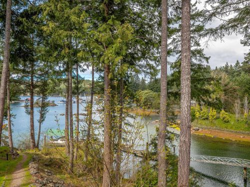 26b-12849 Lagoon Rd, Madeira Park, BC, V0N2H1 | Card Image