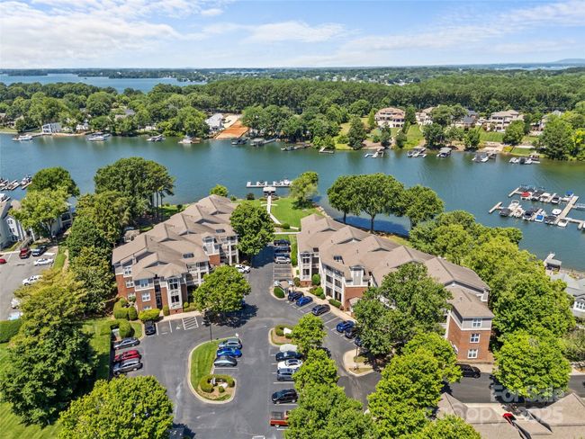 7845 Village Harbor Dr, Condo with 2 bedrooms, 2 bathrooms and null parking in Cornelius NC | Image 36