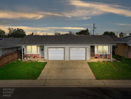 10141 De Soto Way, Sacramento, CA, 95827 | Card Image