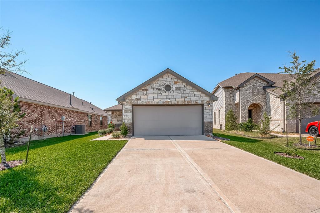 Waggoner Ranch Trl, Katy, TX 77493
