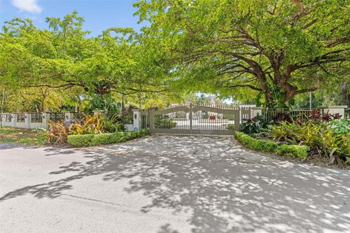 0-6600 Sw 123rd St, Pinecrest, FL, 33156-5557 | Card Image