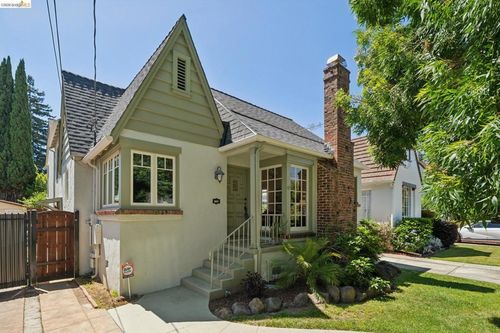 957 Lee Ave, San Leandro, CA, 94577-2935 | Card Image