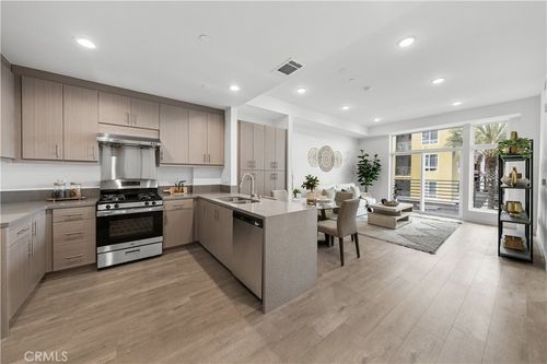 unit-205-168 S Monterey St, Alhambra, CA, 91801-7912 | Card Image