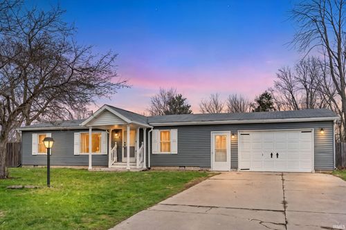 30063 Wren St, Elkhart, IN, 46517-9327 | Card Image