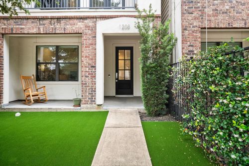 1208 W Dallas St, Houston, TX, 77019-4643 | Card Image