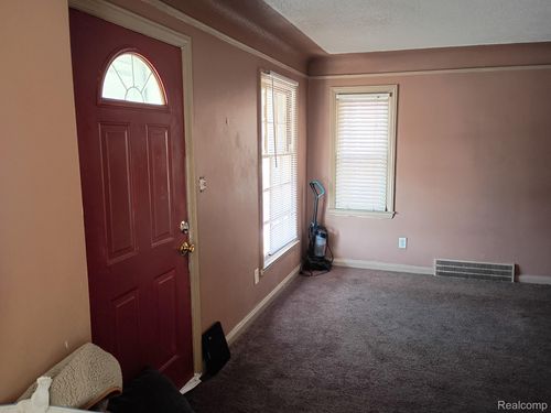 20424 Stotter St, Detroit, MI, 48234-3110 | Card Image