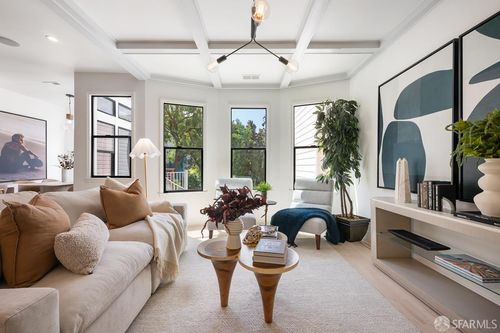 527 Lincoln Way, San Francisco, CA, 94122-2518 | Card Image
