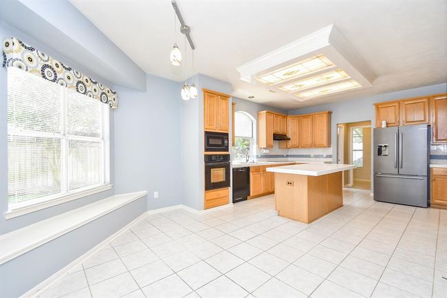 1907 Hickory Hill Ct, House other with 4 bedrooms, 4 bathrooms and 3 parking in Sugar Land TX | Image 7