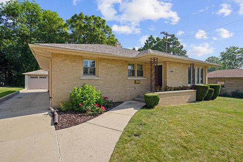 4450 67th Street, Kenosha, WI, 53142 | Card Image