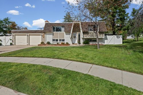 9633 S Sleepy Hollow Cir, Sandy, UT, 84094-3727 | Card Image